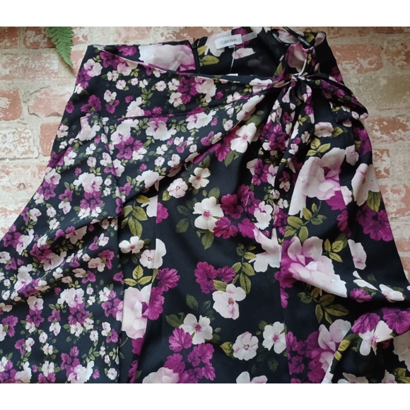 🥰HP🥰Calvin Klein Women's Black Plus Size Floral-Print Wrap Skirt - Picture 6 of 15